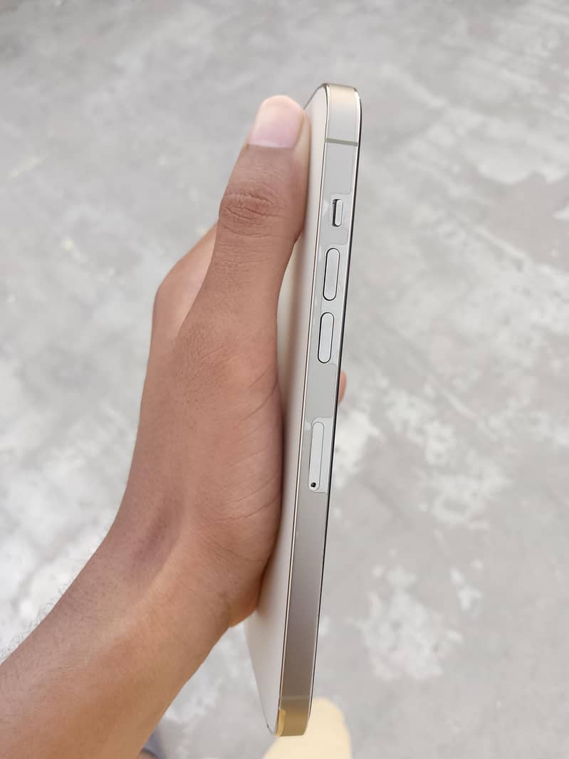 Apple iPhone 14 Pro Max 4
