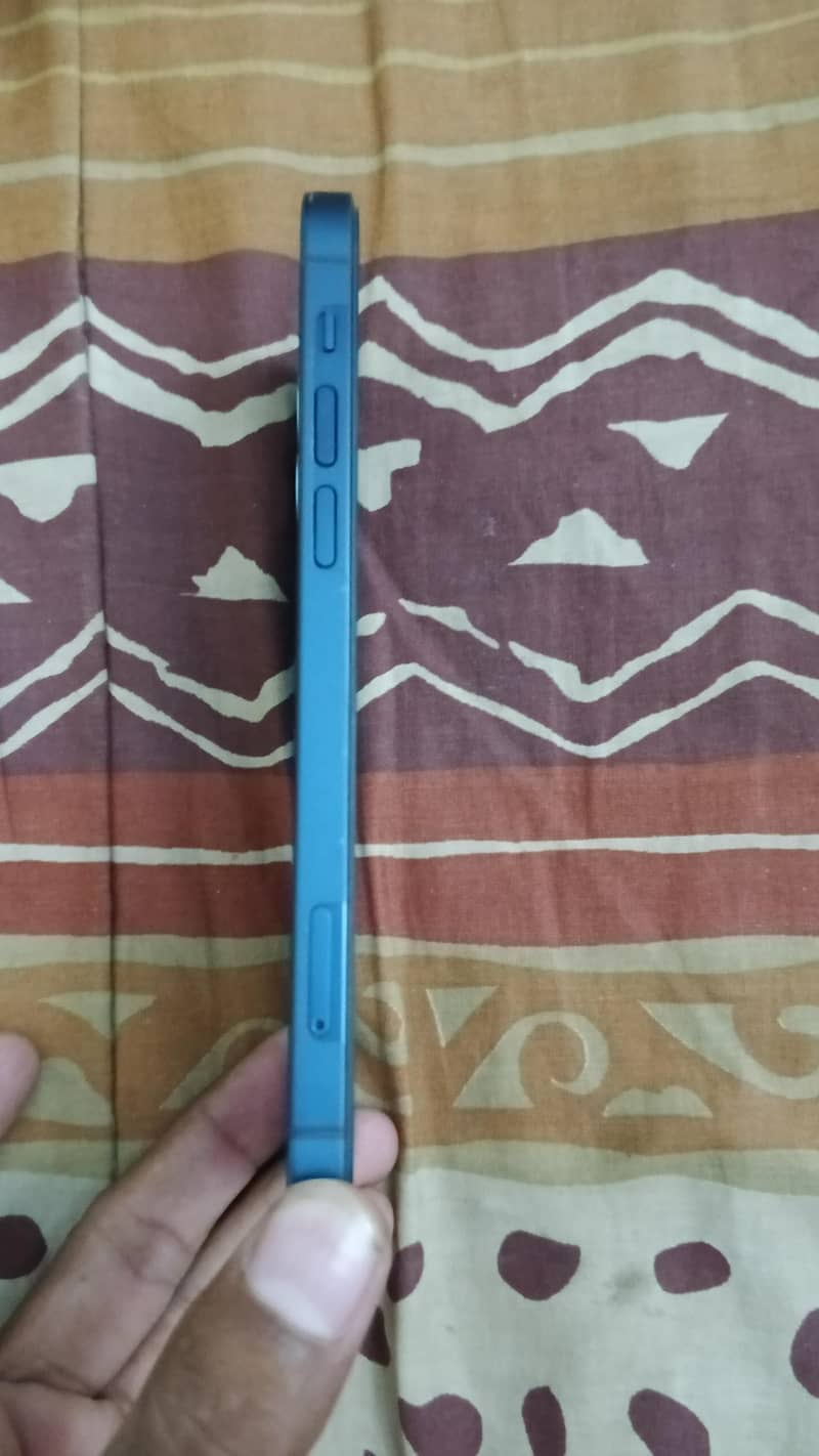 Apple iPhone 12 2
