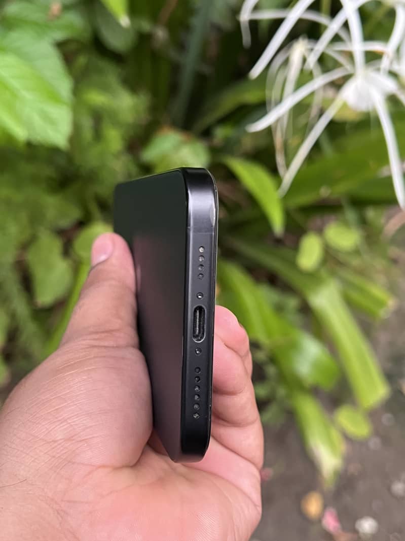 Apple iPhone 15 plus 1