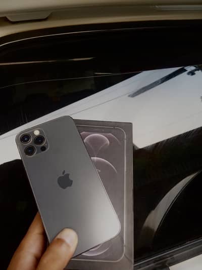 Iphone 12pro (exchange possible with apple device)