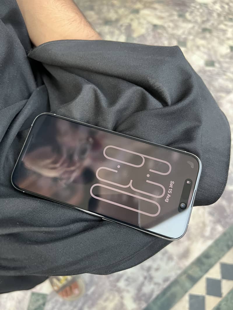 Apple iPhone 15 Pro 2