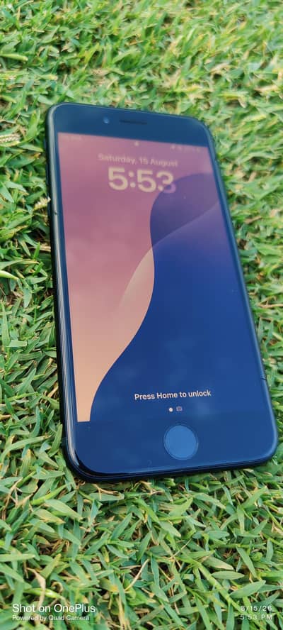 iPhone SE 3rd Generation – 64GB | Jet Black