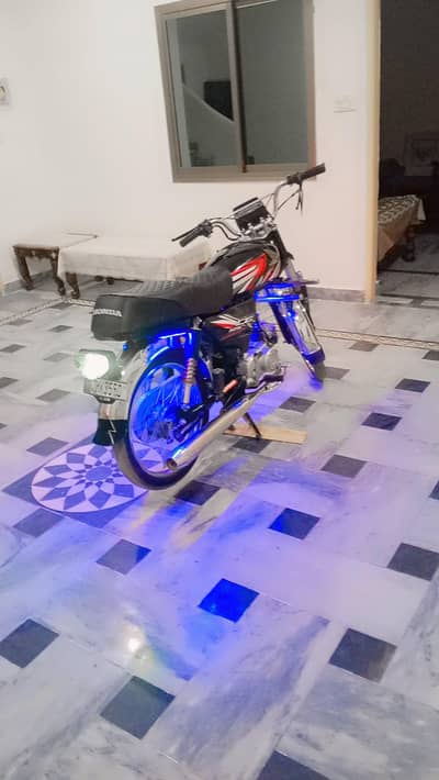 mandra gujarkhan