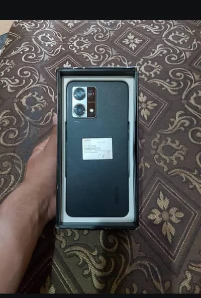 OPPO F21 Pro