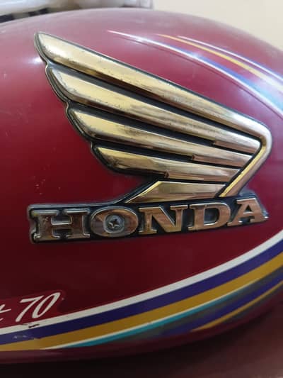 Honda 70 original. Honda tankey logo
