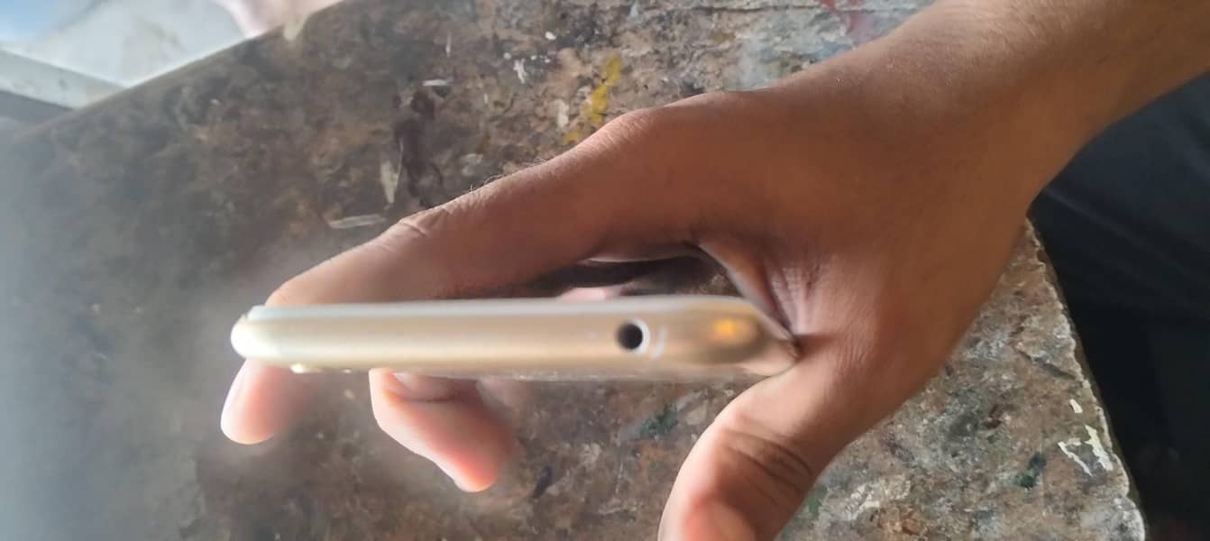 OPPO A71 1