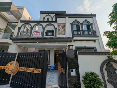 10 Marla Brand New House Available For Sale In M-6 Lake City Lahore.