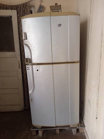 Refrigerator with defective compressor for sale