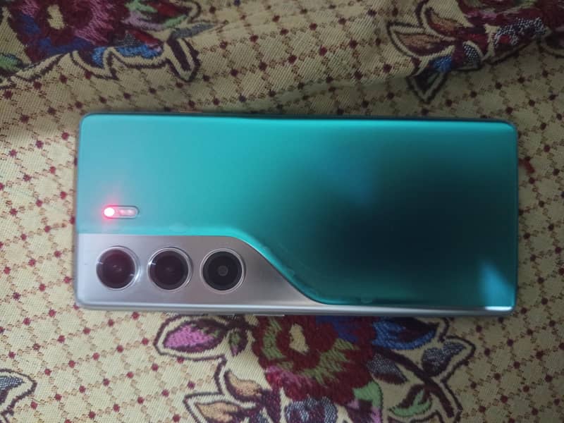 Tecno CAMON 40 Pro 2