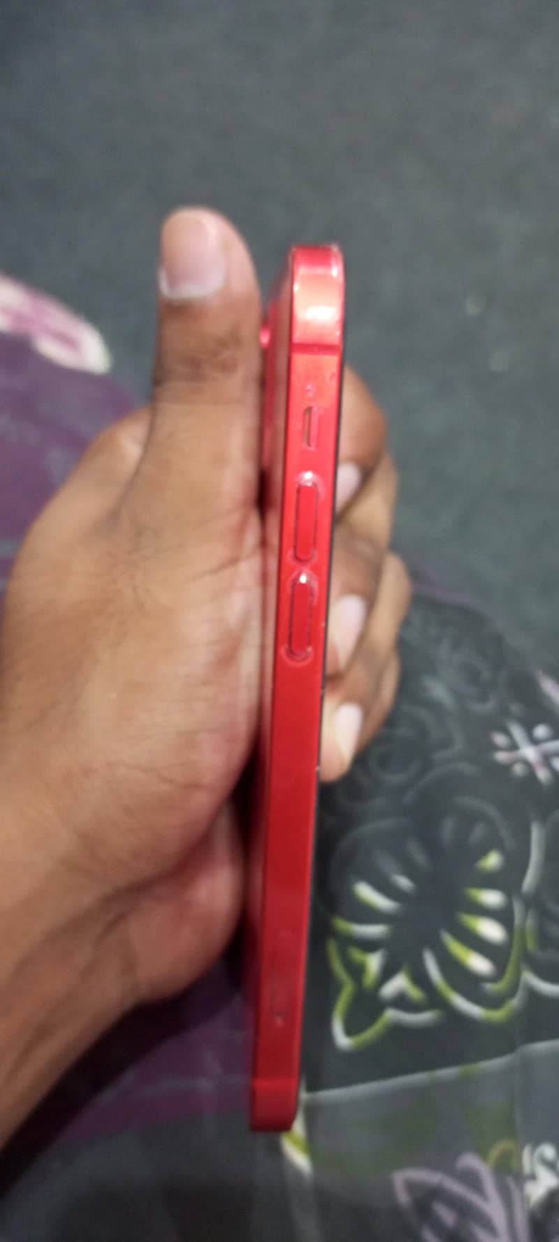 Apple iPhone 12 4