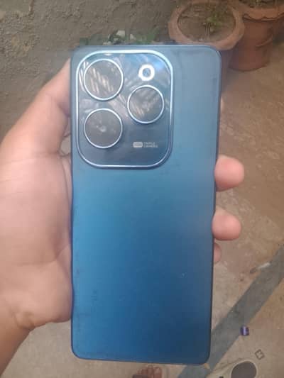 Infinix Hot 40