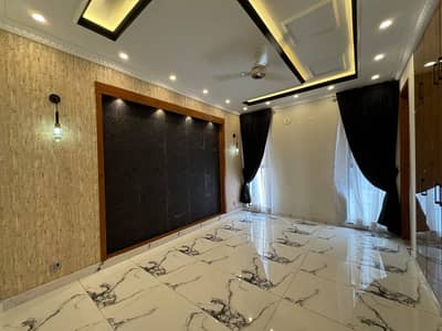 10 Marla Brand New First Entry with Original pictures Attached Available for Rent In the Heart of Bahria Town Lahore