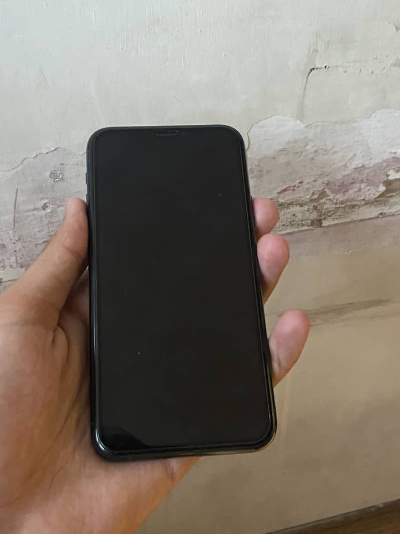 Apple iPhone 11 Pro 0