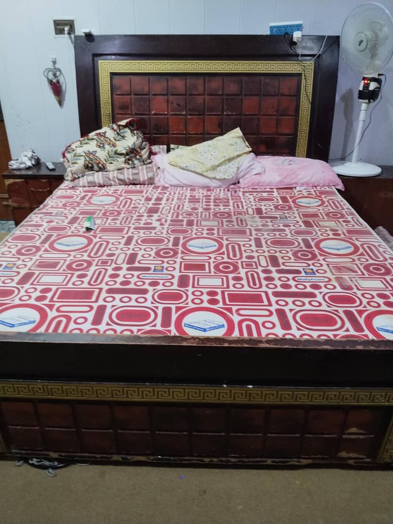bed,wardrobe,side table 2
