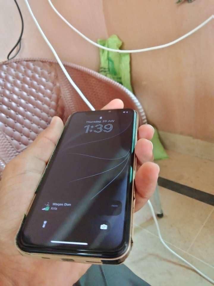Apple iPhone X 2