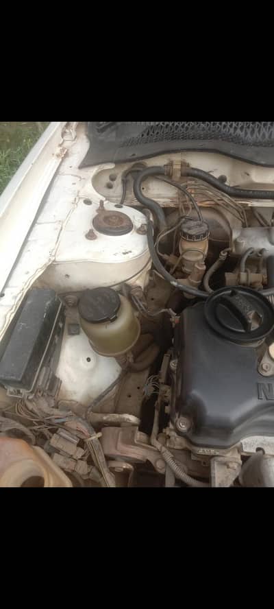 Nissan Sunny 1990