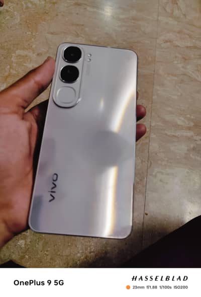 Vivo Y200