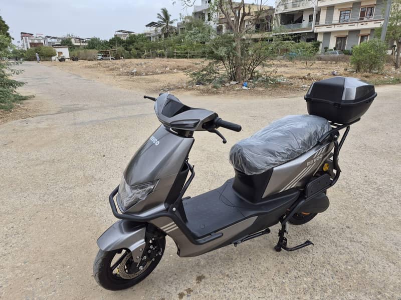 Revoo C32 2