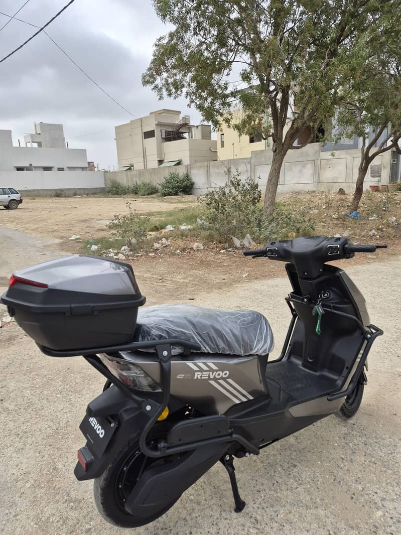 Revoo C32 5
