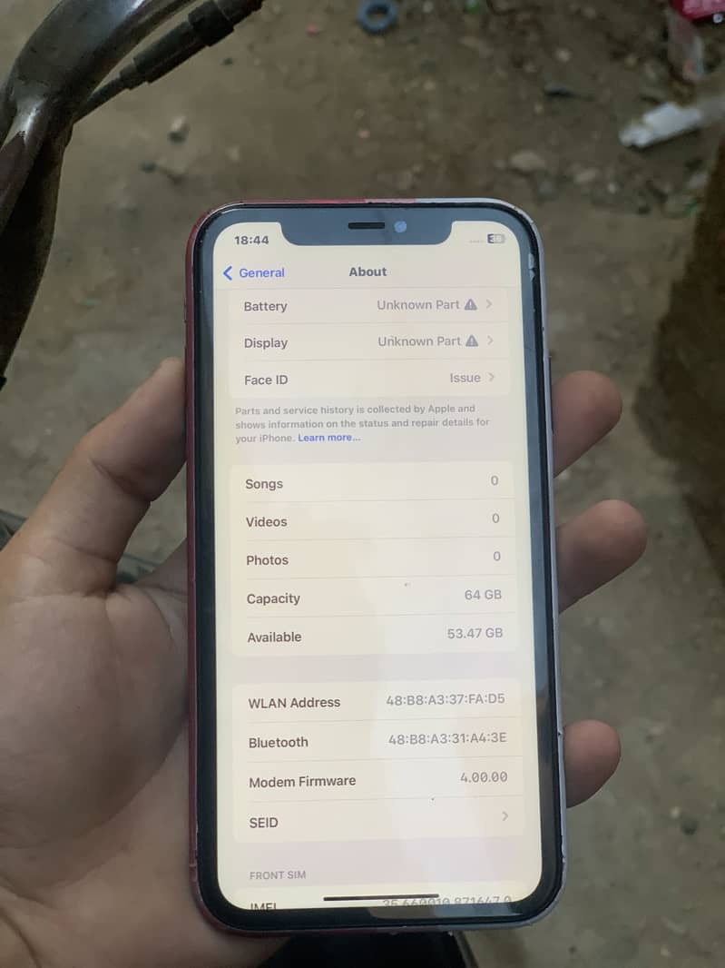 Apple iPhone 11 4