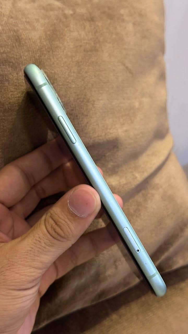 Apple iPhone 11 2