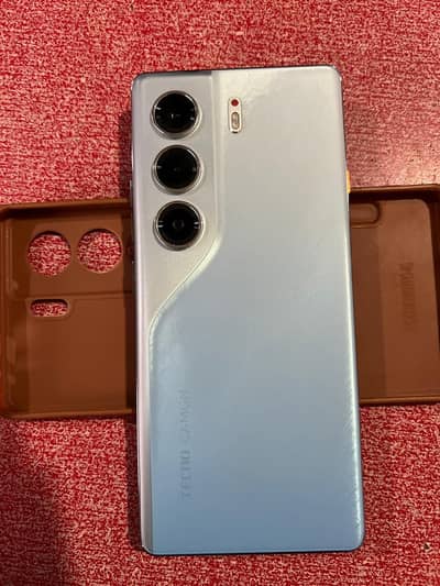 Tecno CAMON 40 Pro