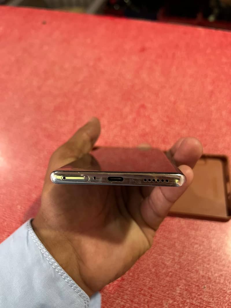 Tecno CAMON 40 Pro 1