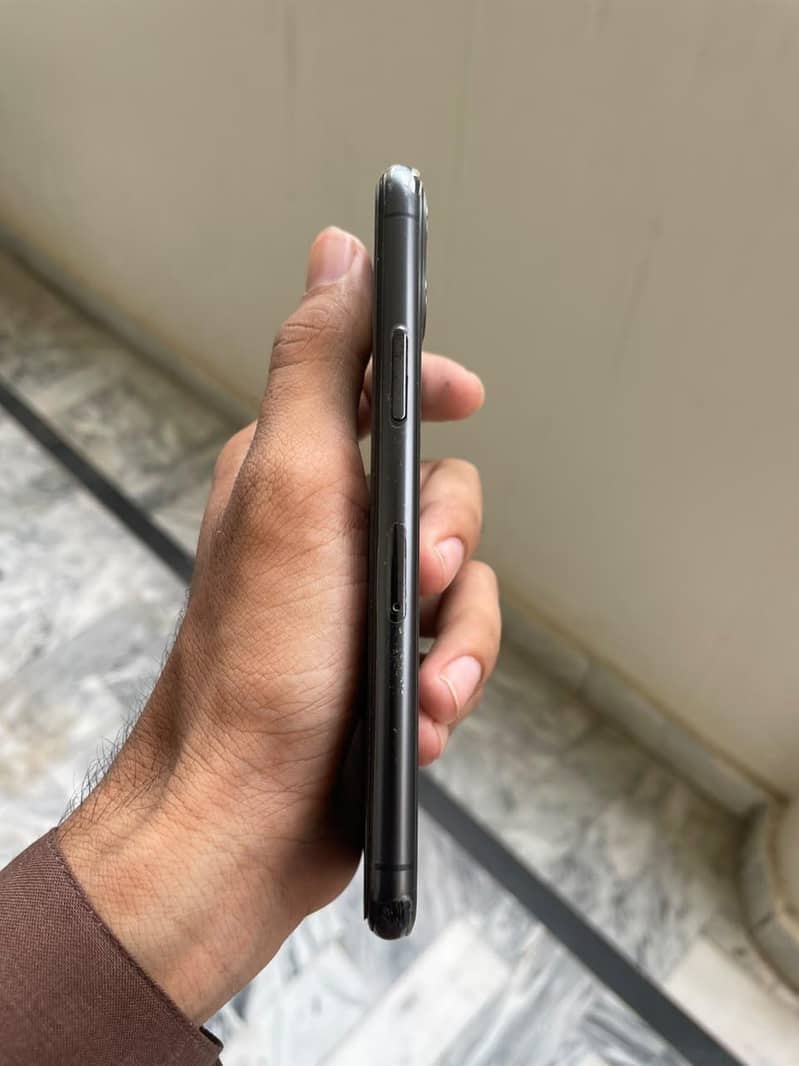 iphone 11 pro 5