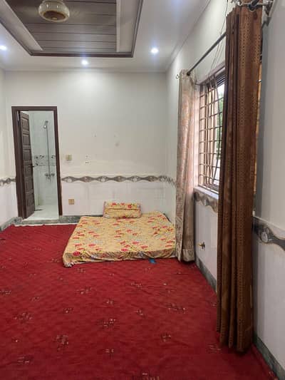 Furnished rooms for girls only,