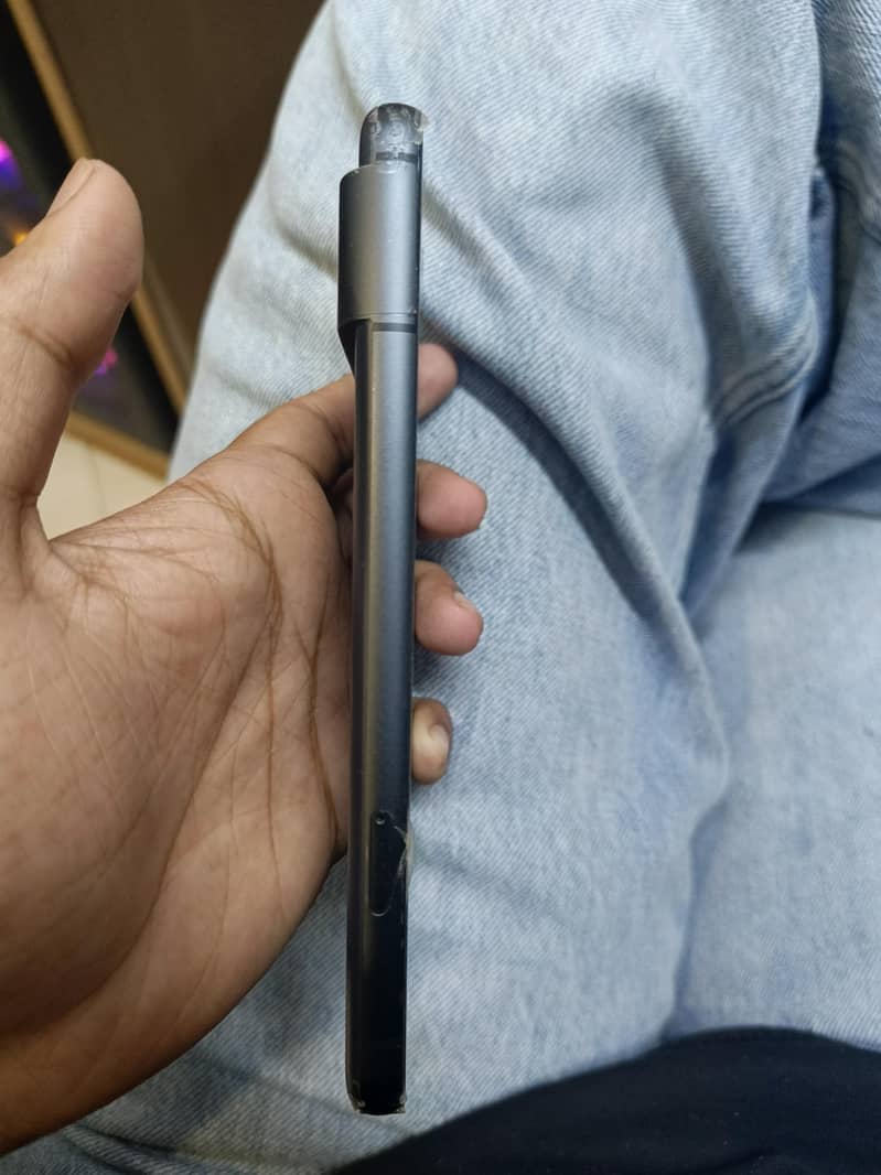 Google Pixel 8 6