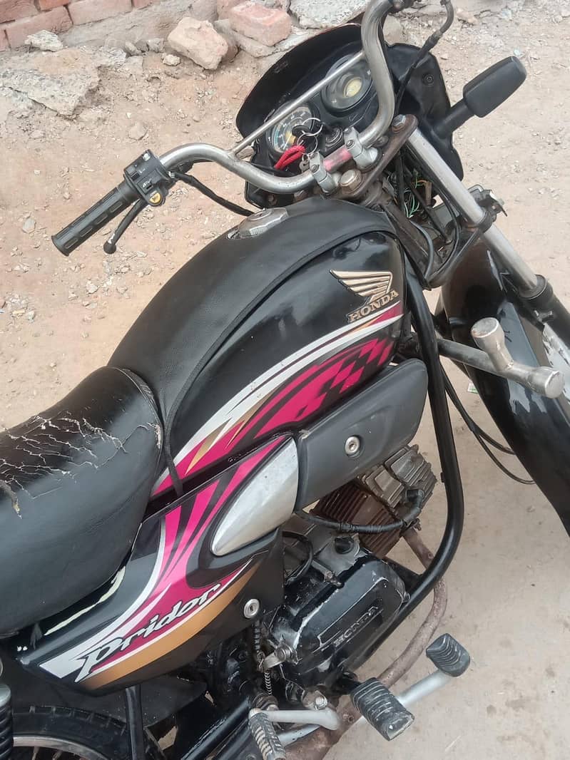 prider 2015 model 4