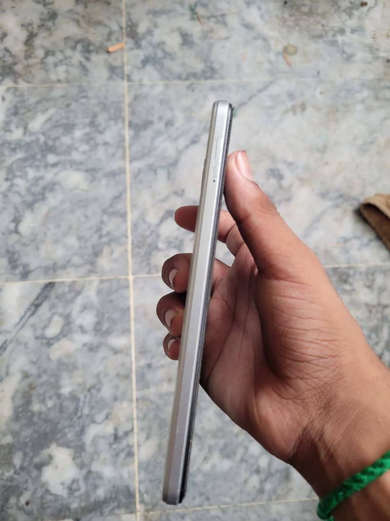 Infinix Note 11 1