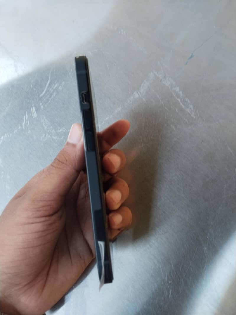 Apple iPhone 14 1