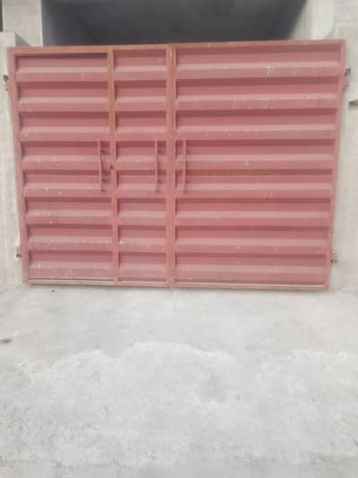 Heavy Duty Iron Gate – Used, Strong & Ready to Install