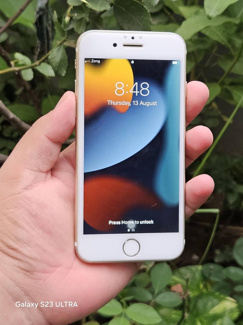 Apple iPhone 7 9