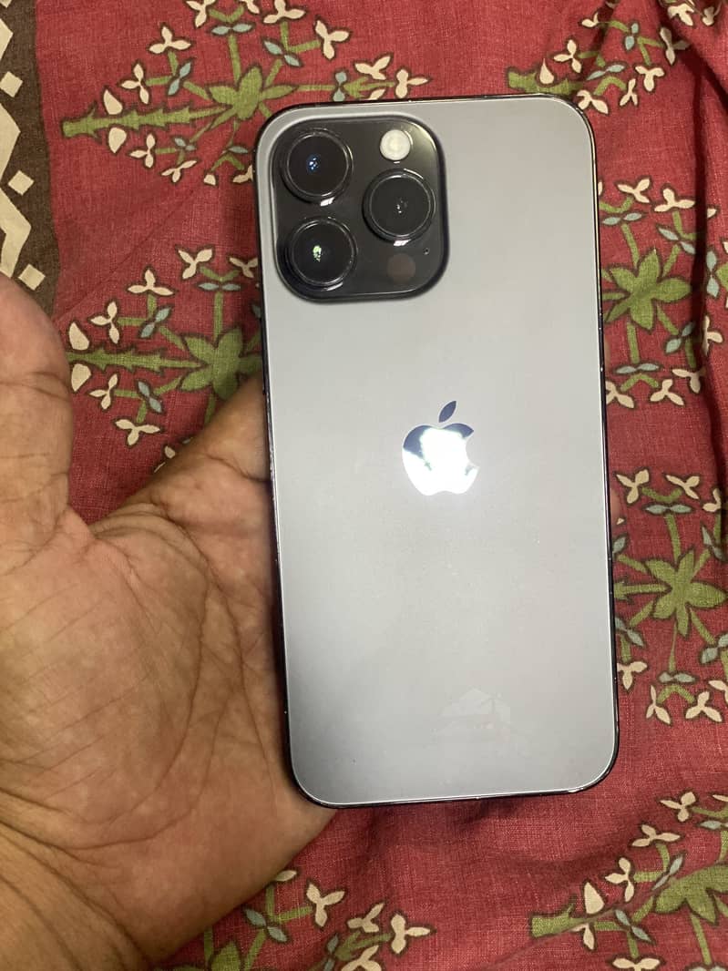 Apple iPhone 14 Pro Max 0