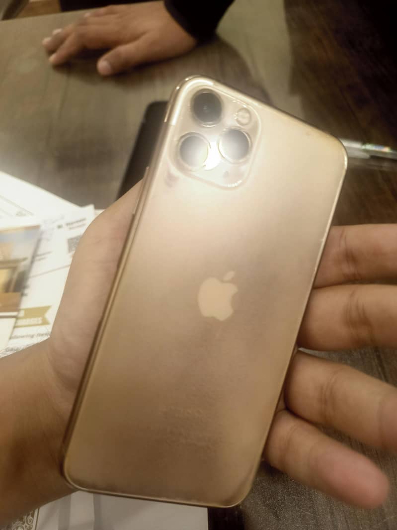 Apple iPhone 11 Pro 6