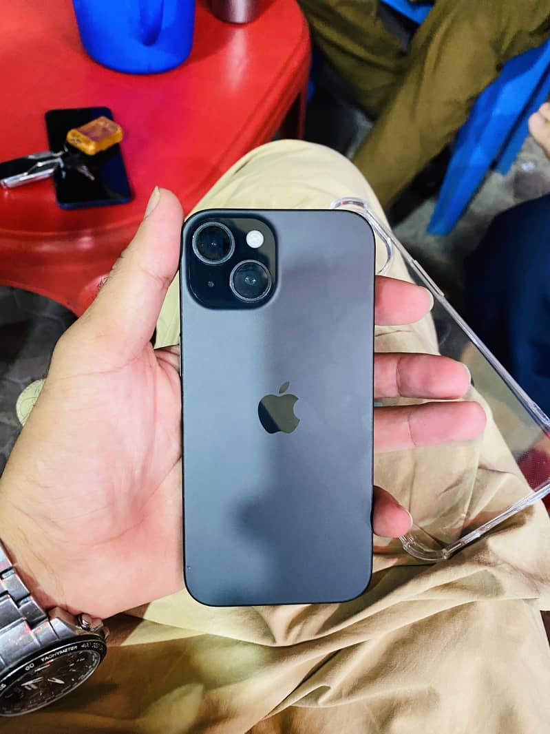 Apple iPhone 15 3