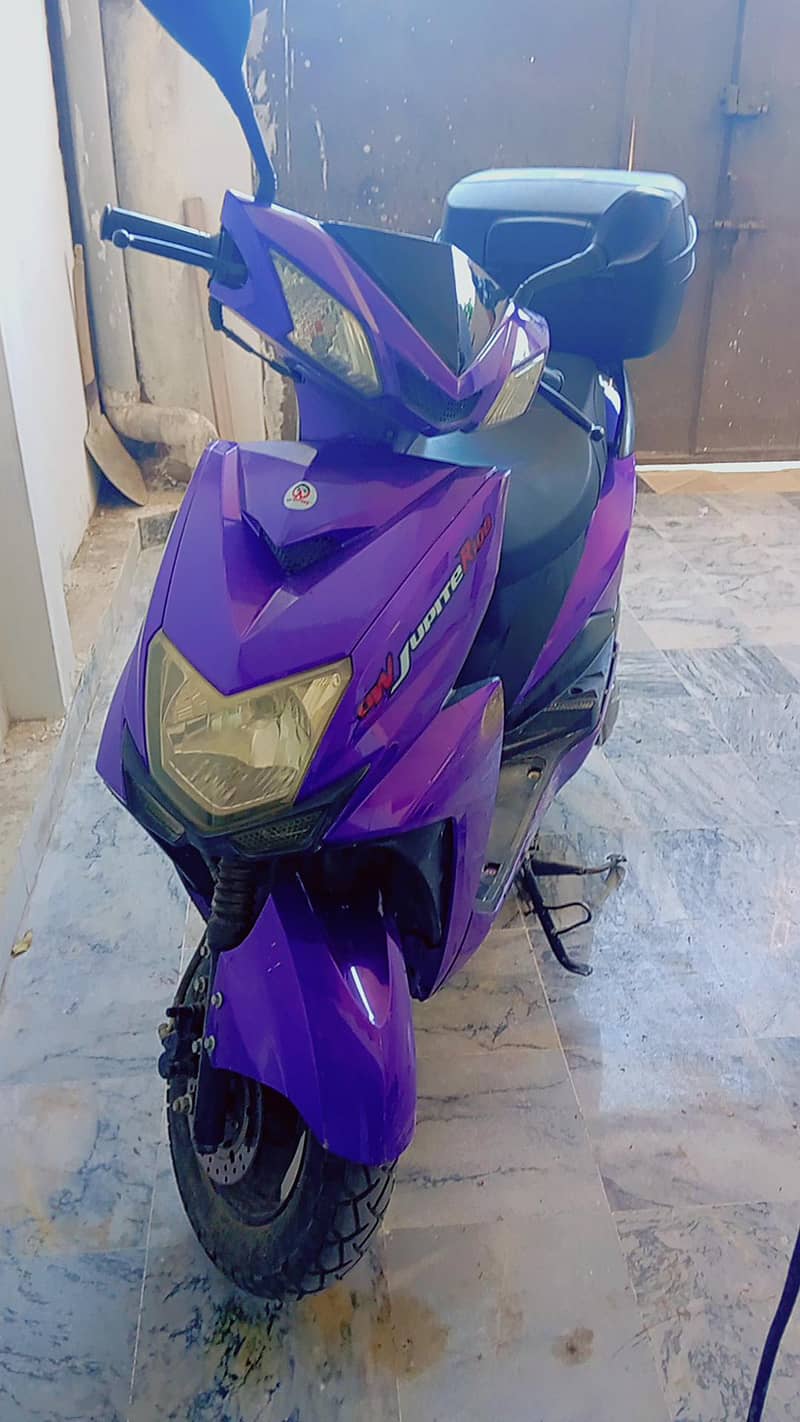 scooty 1