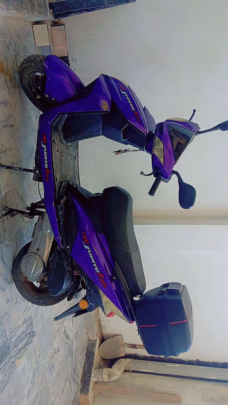 scooty 2