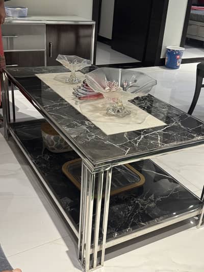 Centre table