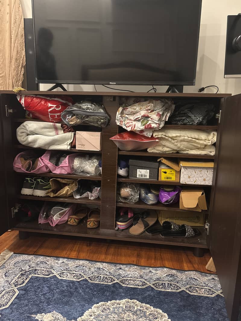 Console for TV / storage 1
