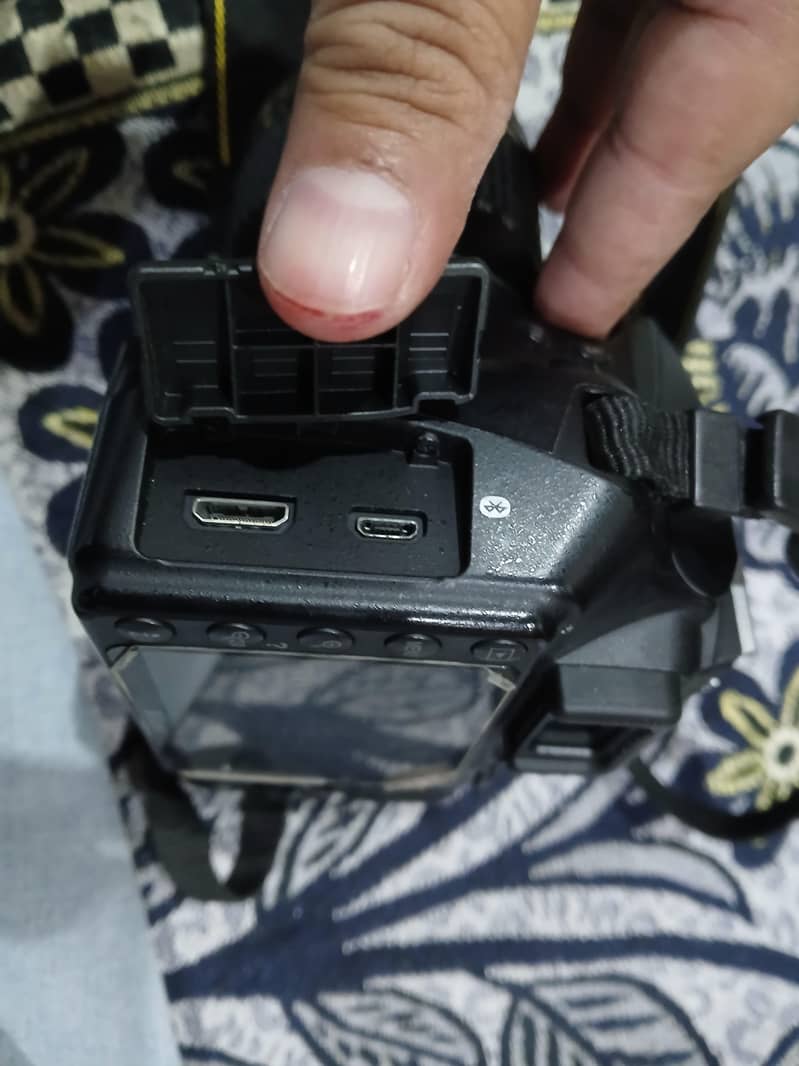 Nikon D3400 2