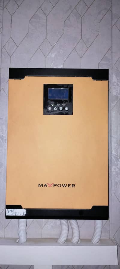 MaxPower Sunglow MINI 3000 Solar Inverter – 3000W/3000VA
