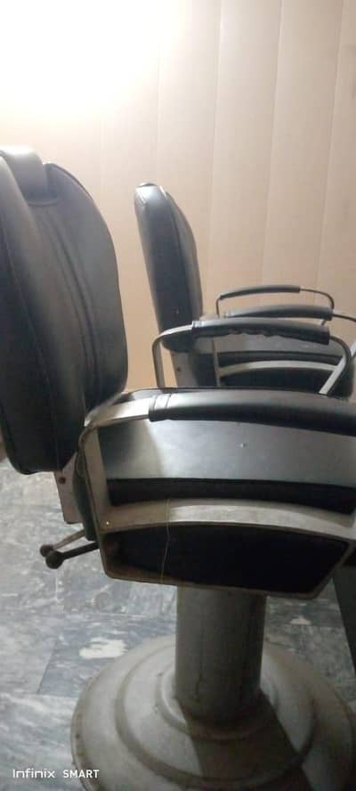 hair saloon chairs 