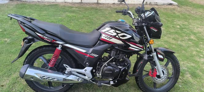 HONDA CB150F BLACK
