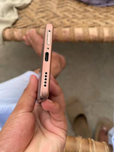 Vivo V40e