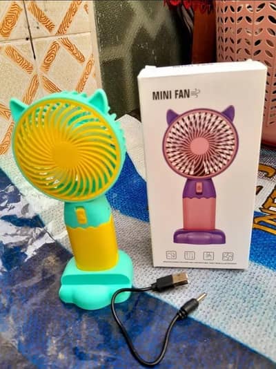 Charging fan for sale best offer for wholesalers