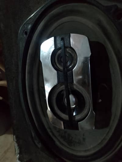 speaker car
