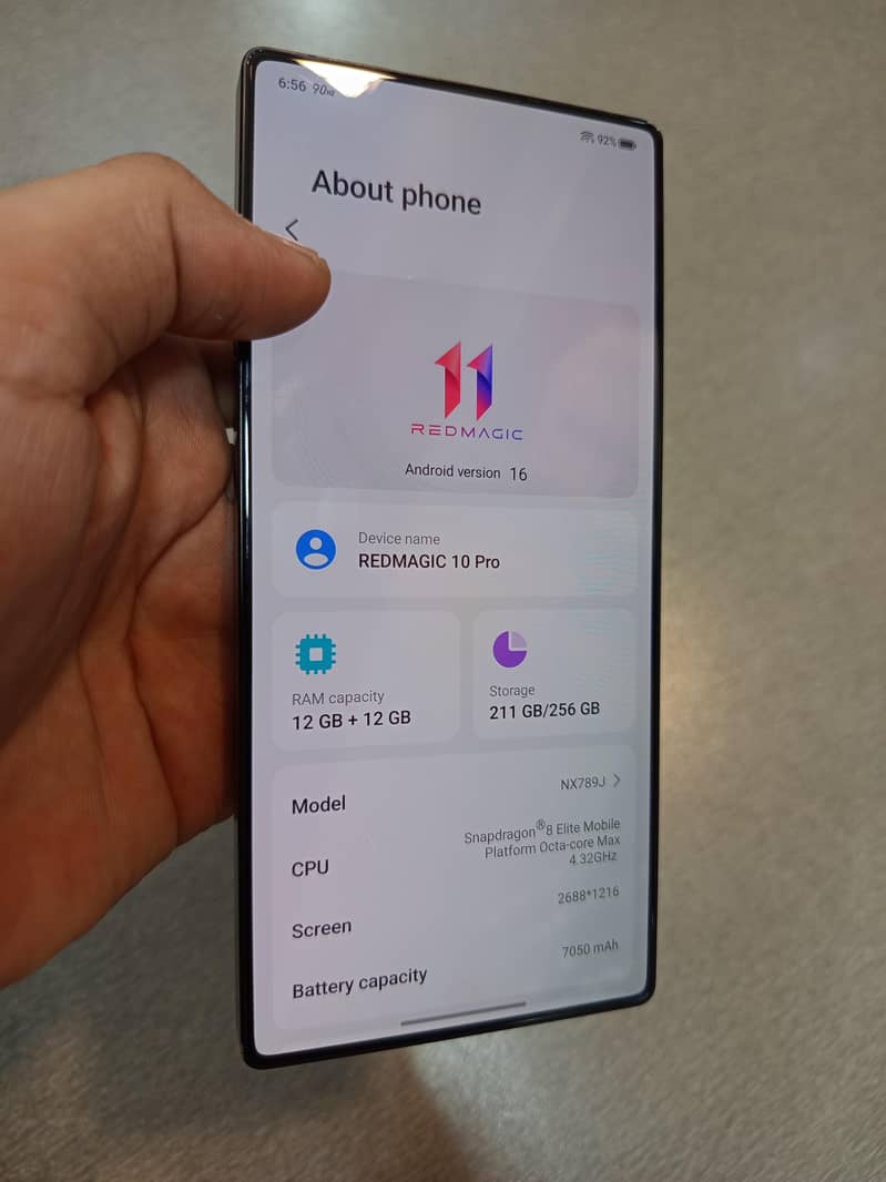 RedMagic 10 Pro Complete box Global version 3